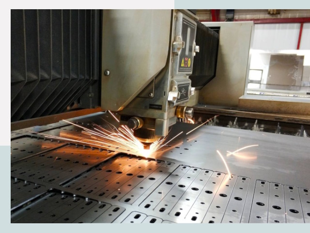 Лазерная резка металла в Кургане от 619 руб.